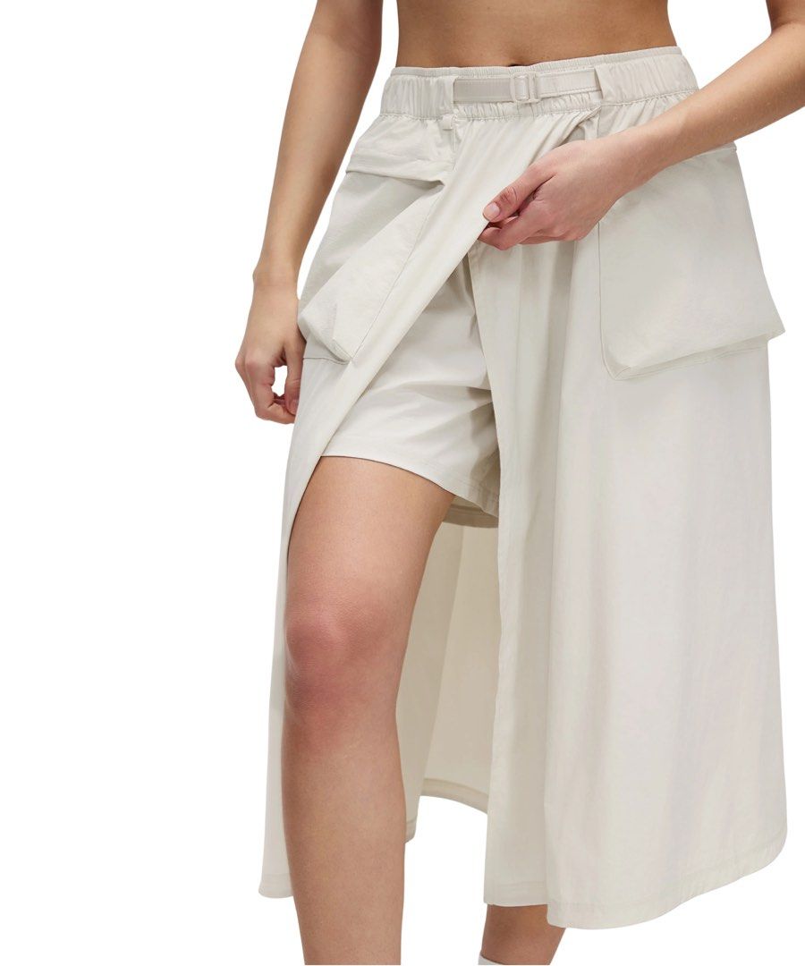 AeroEase Utility Maxi Skort (Category: Skirts) located in Quezon City. Submitted by catmomma (Listing ID 1469195088, Image 2). Description: Brand: Day to Day Athleisure Condition: Used once Original price: P2090 Size: Small Selling price: P2000.