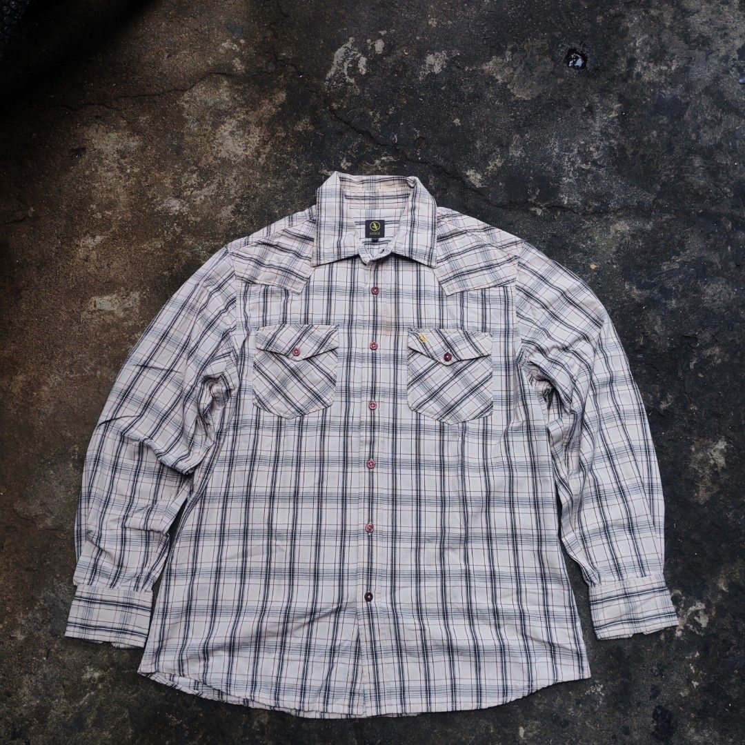 AIGLE POLO LONGSLEVE (Category: Activewear) located in Manila. Submitted by thrifttriplangnigio (Listing ID 1469272165, Image 1). Description: Aigle Polo Longsleeve Excellent Condition issue: removable stain upper mid banda W-23 L-29 for omly 449+sf MOD-J&T MOP-GCASH/ UB BANK LOC: NORTH CALOOCAN DM ME IF INTERESTED.