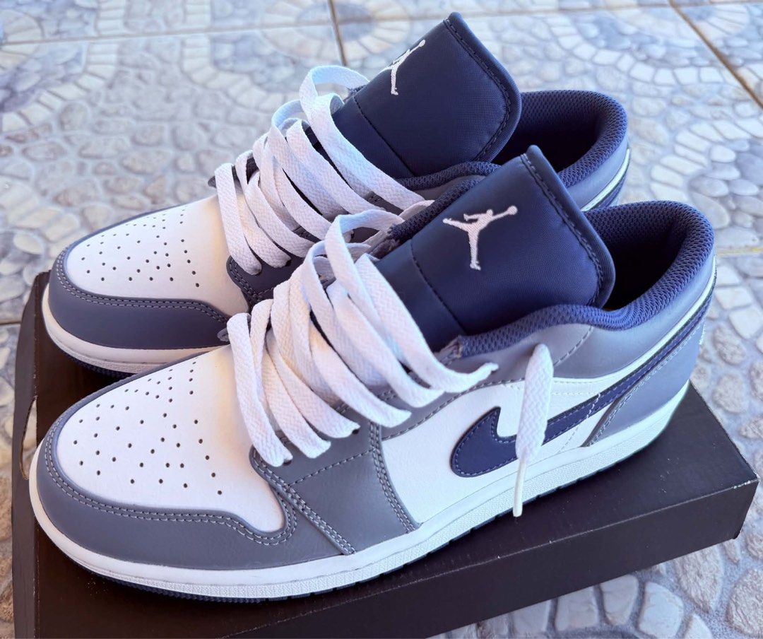 Air jordan 1 low (Category: Dress Shoes) located in Baguio. Submitted by rheaanne07 (Listing ID 1469383212, Image 1). Description: Brandnew Sinukat lang Maliit sa pagbibigyan Orig.
