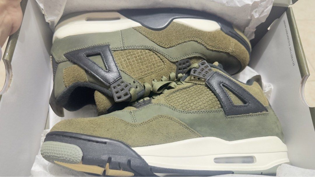 Air Jordan 4 Retro SE Craft Medium Olive (Category: Sneakers) located in Manila. Submitted by angelyrrehc (Listing ID 1469163979, Image 1). Description: - Model: Air Jordan 4 Retro SE Craft - Colorway: Medium Olive / Pale Vanilla - Size: US 10.5 - Condition: Brand new, never worn, pristine pair straight out of the box - Details: Premium suede and leather upper, clean soles, zero creases, crisp interior tags - Inclusion: Complete with original box