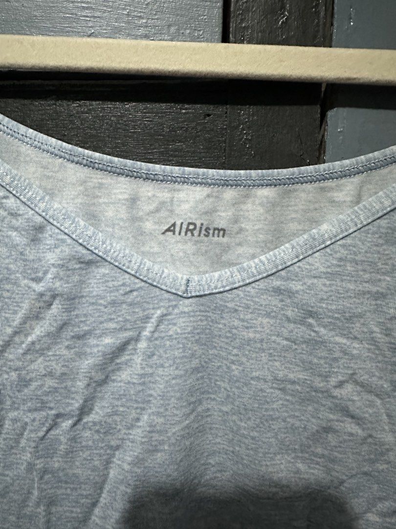 Airism top (Category: Sleeveless) located in Angeles City. Submitted by chemrnn (Listing ID 1469307517, Image 3). Description: .