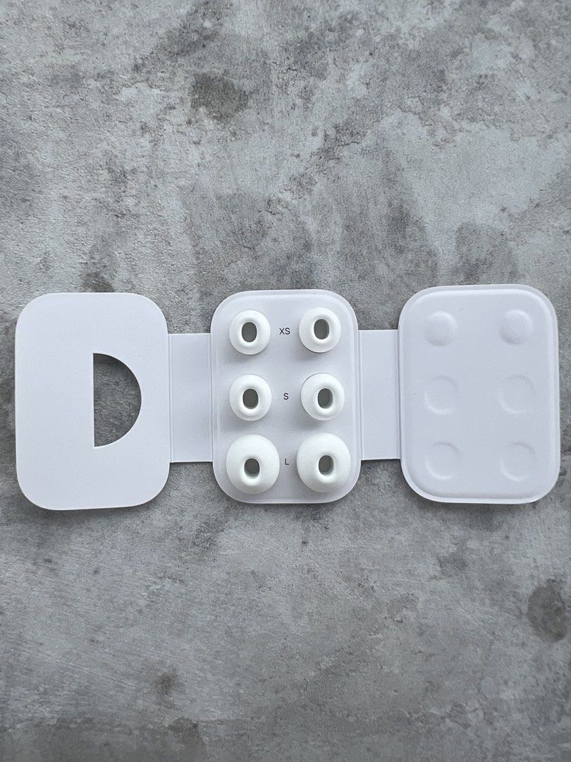 Airpods Pro 2 Eartips Set (Original) (Category: Earphones) located in Cebu City. Submitted by luckyyfindss (Listing ID 1469271630, Image 1). Description: Airpods Pro 2 Eartips Set (Original) - Brand New - Came from Airpods Pro 2 box - Have medium size but only selling it per pair 🚚 Courier, Shipping, or Delivery thru: J&T 💸 Mode of Payment: Gcash or Maribank 📩 PM or DM me for reviews, feedbacks, and more proof of transactions of my buyers for 