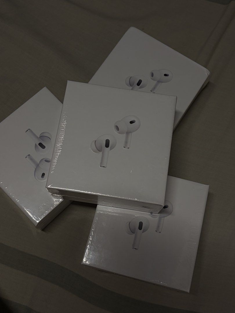 AirPods Pro Gen 2 (Category: Headphones & Headsets) located in Manila. Submitted by blair1124 (Listing ID 1469288902, Image 1). Description: FOR SALE: AirPods Pro Gen 2 🎧✨ * Price: ₱899 * Condition: Brand new / High-grade copy * Features: ANC (Active Noise Cancellation) working, 100% working condition 📍 Pick-up or delivery via Lalamove (Same-day delivery within Metro Manila available!) Send a direct message for more details or to order! 📩.