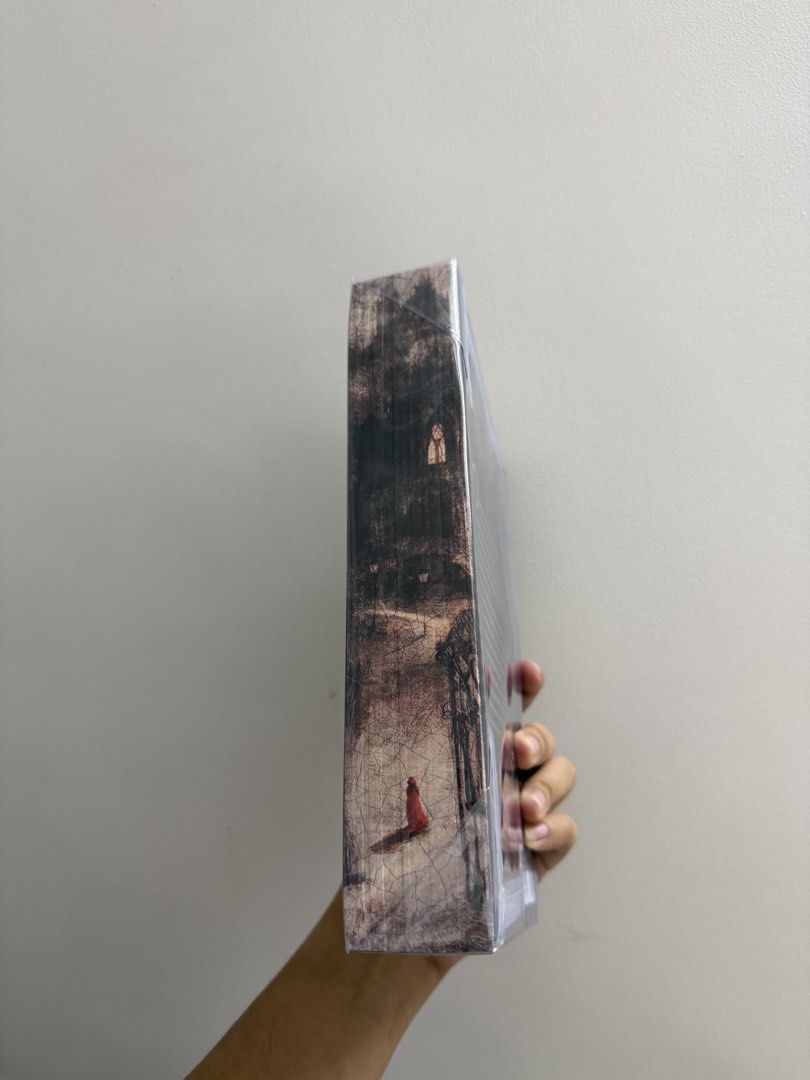 Alchemised by SenLinYu (Category: Storybooks) located in Pasay City. Submitted by kianneb (Listing ID 1469292819, Image 3). Description: Alchemised by SenLinYu - Condition: Brand new, unsealed but wrapped in protective removable plastic cover Loc: Pasay City Rfs: need funds and not my genre (im more on thriller).