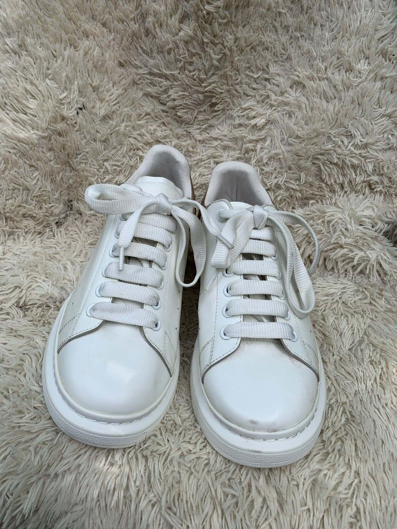 Alexander McQueen Oversized Sneakers (Category: Sneakers) located in Lianga. Submitted by legitseller12345678 (Listing ID 1469212726, Image 2). Description: Alexander McQueen Oversized Sneakers Excellent to new Size 42 Ang ganda nito sa personal Need kaunting linis lang solid yan Mine 1800 plus sf.