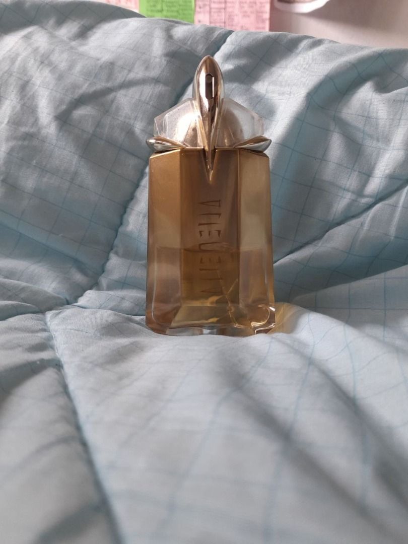 Alien Goddess EDP by Thierry Mugler (~30/60ml PARTIAL) (Category: Fragrance & Deodorants) located in Cavite. Submitted by 1barbiedoll (Listing ID 1469205238, Image 2). Description: slightly negotiable for sure buyers.