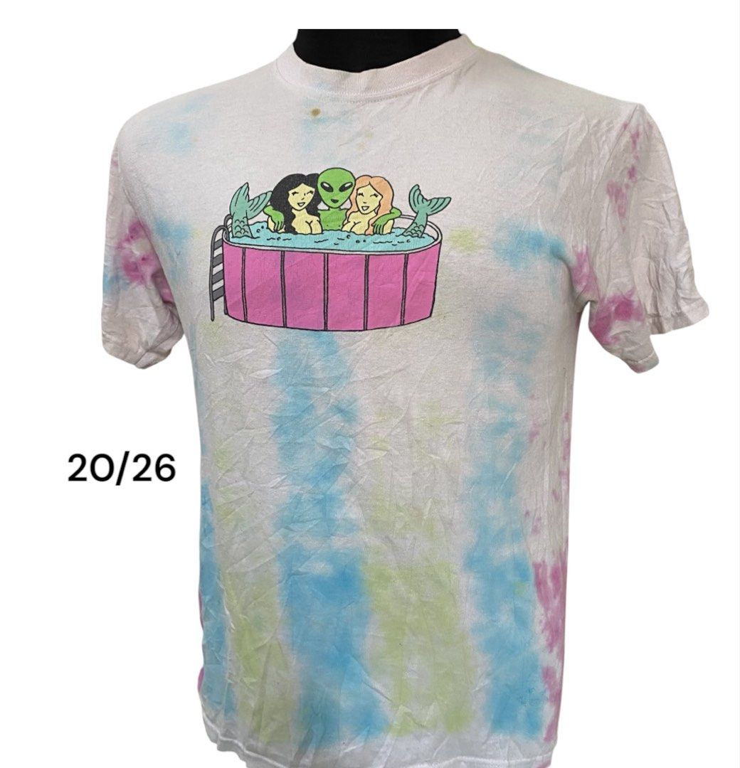 alien workshop (Category: Tshirts & Polo Shirts) located in Kuala Lumpur. Submitted by dee_bundle (Listing ID 1469250658, Image 1). Description: - Brand: A.Lab - Size: Medium (tag inside) - Color/Pattern: White with pastel blue and pink tie-dye stripes - Design: Alien & mermaids hot tub front graphic, large pool party back graphic - Material: 100% cotton (Made in Mexico).