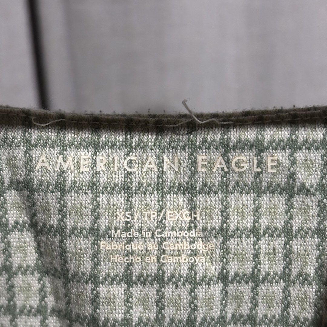American Eagle Green & Cream Plaid Crop Top (Category: Sleeveless) located in Tanjay. Submitted by febmarie (Listing ID 1469330965, Image 3). Description: .