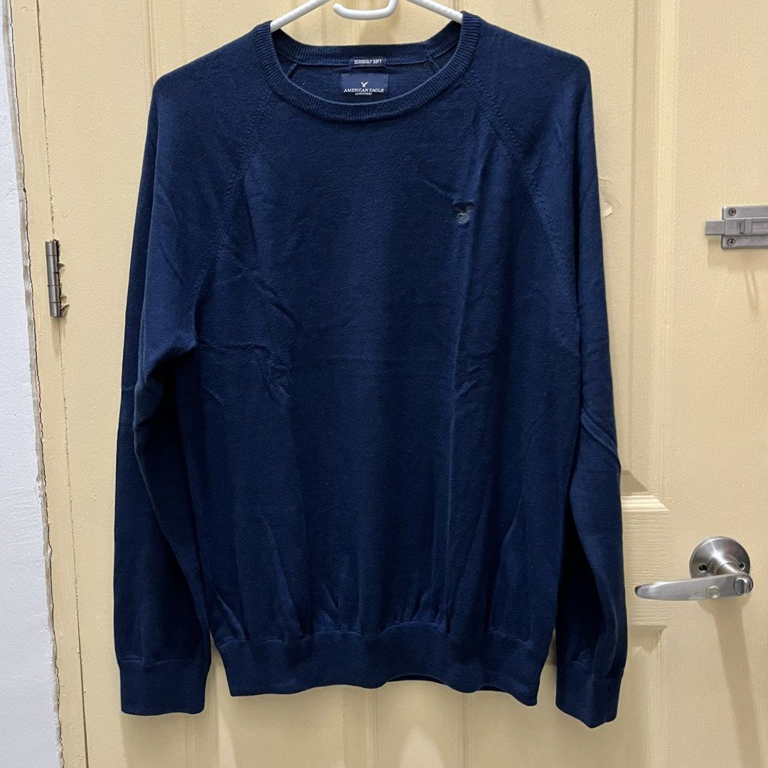American Eagle Navy Blue Seriously Soft Crewneck Sweater - Large (Category: Coats, Jackets and Outerwear) located in Quezon City. Submitted by annmalabanan (Listing ID 1469278055, Image 1). Description: Location: Palmera Homes, Novaliches, QC.