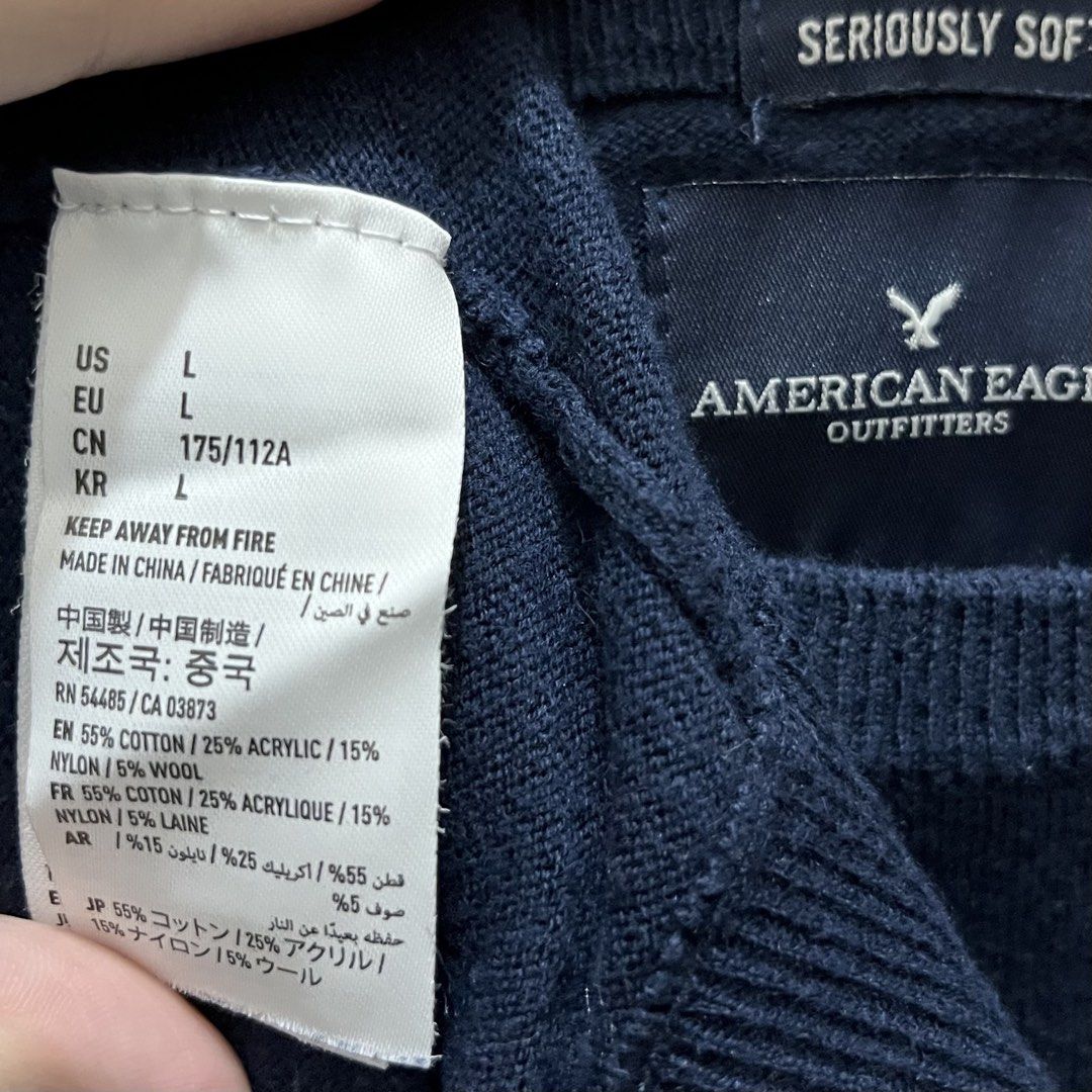 American Eagle Navy Blue Seriously Soft Crewneck Sweater - Large (Category: Coats, Jackets and Outerwear) located in Quezon City. Submitted by annmalabanan (Listing ID 1469278055, Image 3). Description: Location: Palmera Homes, Novaliches, QC.