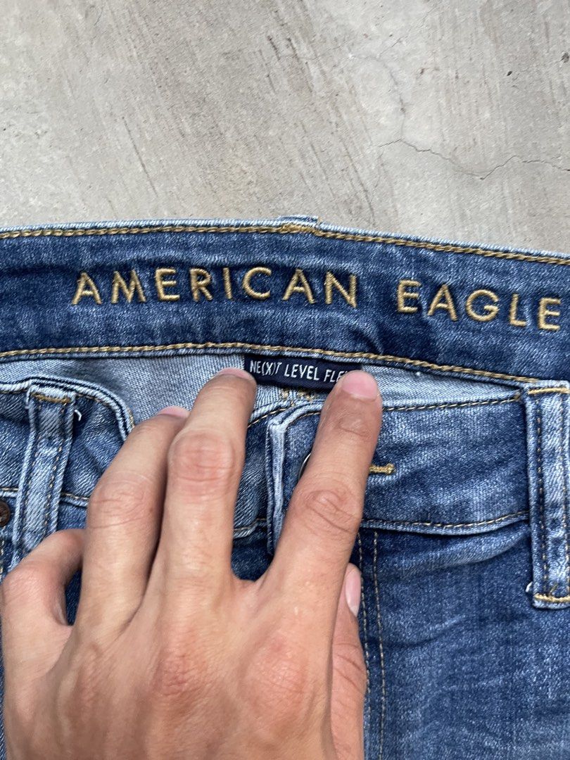 American Eagle skinny jeans (Category: Jeans) located in Cabuyao City. Submitted by jam_mandilag (Listing ID 1469322732, Image 2). Description: Tag: American Eagle Waistline: 35 Length: 40.5 LegHole: 6.5 Color Rate:8.5/10 Condition: 8.5/10 Issue: none Mode of payment: Gcash Mode of shipping: J&T and lalamove For more information kindly click the “send message button” and other details of the item. Location: cabuyao laguna ————————————————————————