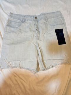 (Category: ) located in . Submitted by thriftwithgem (Listing ID 1469253764, Image 1). Description: .