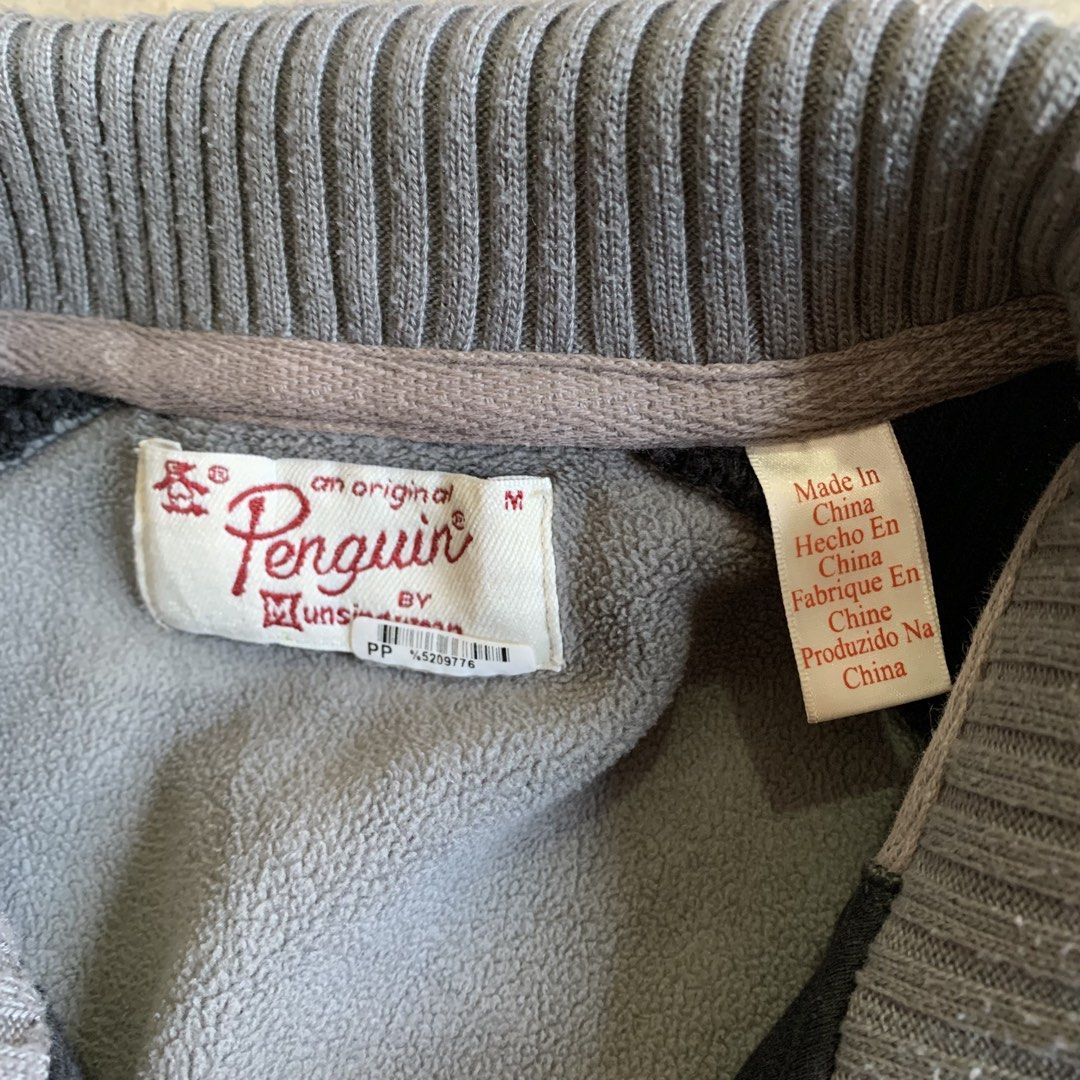 An Original Penguin by Munsingwear Full Zip Jacket (Category: Coats, Jackets and Outerwear) located in Manila. Submitted by emplysthrift. (Listing ID 1469303722, Image 3). Description: Width "22 Length "27 Good Condition Colorrate: 9/10 Flaws: sign of usage Unli vouch/vc for safe transactions 📲 Location: Laspinas City, Metro Manila, Brngy Talon Uno. 📍 DM IF INTERESTED📥 - Brand: Original Penguin by Munsingwear - Style: Full-zip jacket - Color: 