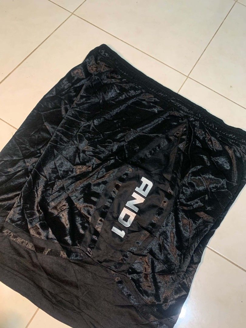 And1 Baller Short (Category: Activewear) located in Dipolog. Submitted by ethrifttt (Listing ID 1469332499, Image 2). Description: And1 Baller Short 40 waist x 22.5 length 18 thigh x 16 leghole excellent condition, no issue.