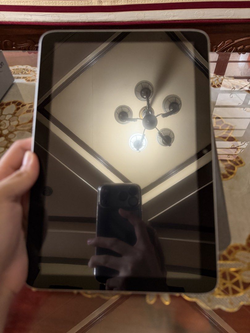 Android Tablet (Category: Android) located in Taguig. Submitted by kyliuh_ (Listing ID 1469177488, Image 3). Description: - Brand: BeyiSoon - Model: NOTE70 Pro+ - Color: Silver - Storage: 1TB ROM / 16GB RAM - Battery: 7000mAh with Type-C Fast Charge - Inclusions: Complete set with box, charger, earphones (All unused) - Condition: Excellent With free Airpods.