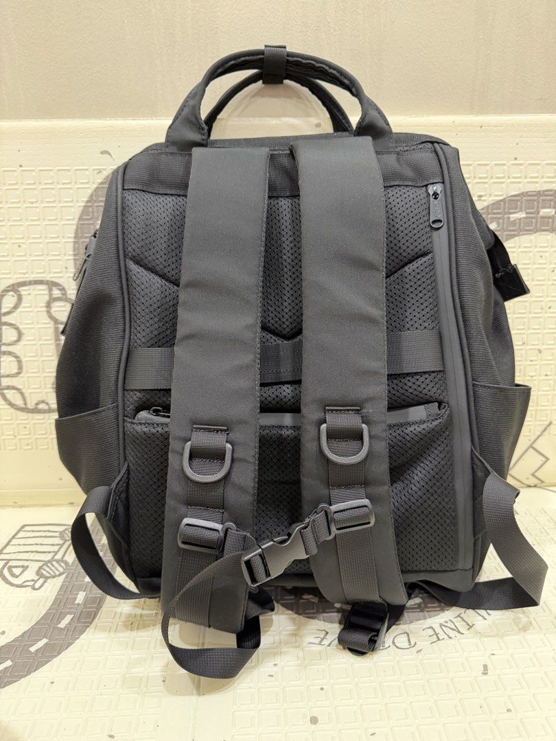 Anello Expand5 Large Backpack (Category: Backpacks) located in Quezon City. Submitted by dishii (Listing ID 1469225751, Image 2). Description: Like new! Anello Expand5 Large Backpack (ATB4844) - Black Dimensions: 42H x 28L x 20W cm Material: Polyester Weight: 780g Capacity: 20L Handle Length: 31cm Shoulder Strap Length: 49-92cm Number of pockets: 8 *Water Repellent inside and outside *Fits a 15 inch laptop *Almost new, used once only 💰 MODE OF P