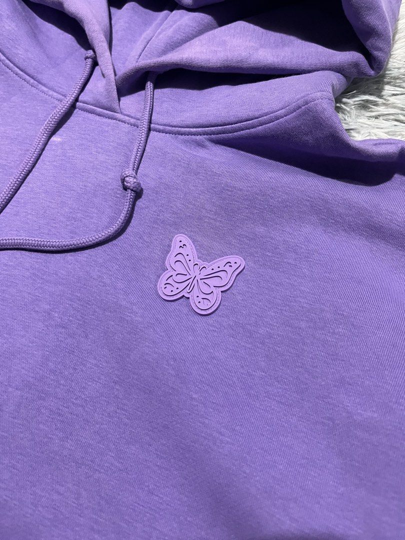 Anna Sui Hoodie Jacket (Category: Activewear) located in Sasmuan (Sexmoan). Submitted by winterclothes.ph (Listing ID 1469187102, Image 3). Description: Anna Sui Hoodie Jacket XS on tag Width 21 Length 25.5 Verygood Condition Sign of usage check last pic.