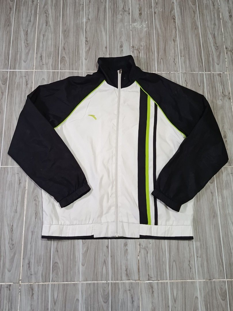 ANTA WINDBREAKER JACKET (freeshipping) (Category: Coats, Jackets and Outerwear) located in Quezon City. Submitted by gyl-stop (Listing ID 1469242268, Image 1). Description: free shipping 23 x 26.5 very good condi cr: 9.5/10 issue: dot stains sa harap and likod.