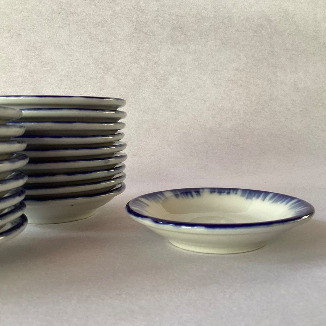 Appetizer Dish (Category: Dinnerware & Cutlery) located in Davao. Submitted by atbpshop192593 (Listing ID 1469354086, Image 3). Description: Php30 each (18 available) Appetizer Dish H: 0.8 inch L: 3.5 inches Please REVIEW PHOTOS We use 100% repurposed packaging materials SF starts at Php70 via Flash Express First to pay.