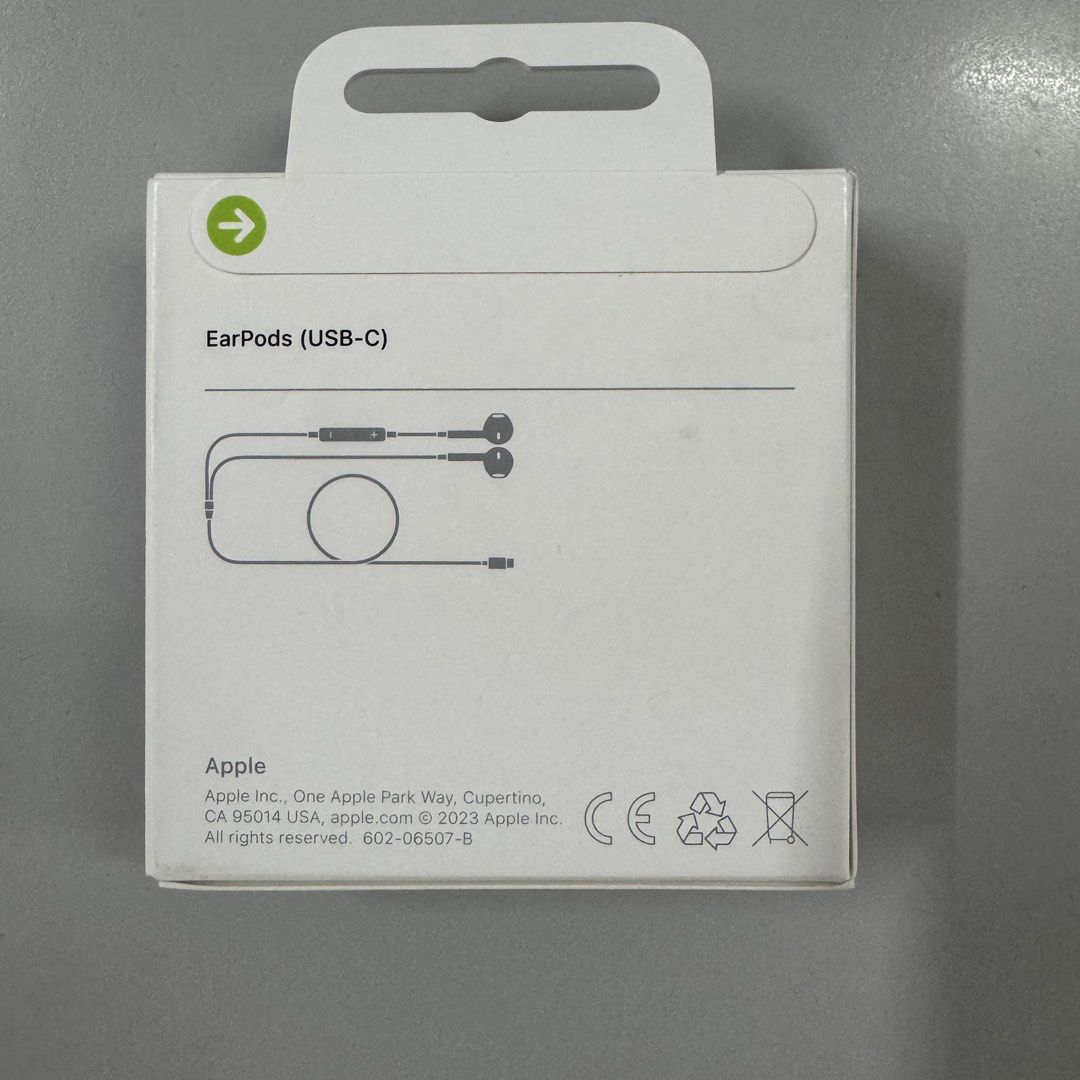 Apple EarPods USB-C Wired Earphones (Category: Earphones) located in Manila. Submitted by norlyn1986 (Listing ID 1469200949, Image 2). Description: - 100% Genuine Apple EarPods with USB-C connector - Brand new, unopened box with original seal intact - Built-in remote and microphone for easy calls and volume control - Compatible with iPhone 15 series and other USB-C audio-supported devices - Ready meetup in Metro Manila -Bought from Apple Store (B
