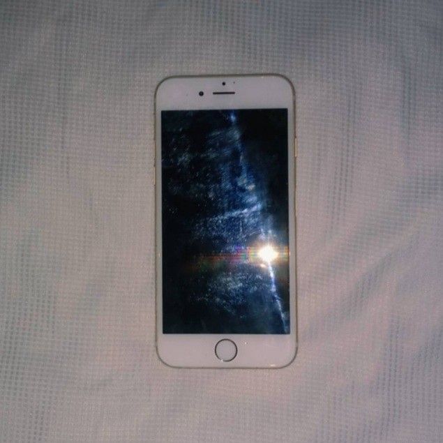 Apple Iphone 6 (Category: iPhone 6 Series) located in Manila. Submitted by joshhbns_123 (Listing ID 1469163254, Image 3). Description: .