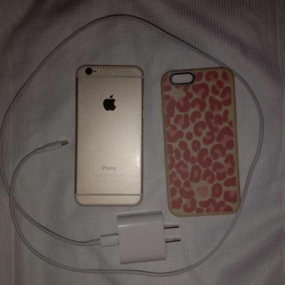 Apple Iphone 6 (Category: iPhone 6 Series) located in Manila. Submitted by joshhbns_123 (Listing ID 1469163254, Image 2). Description: .