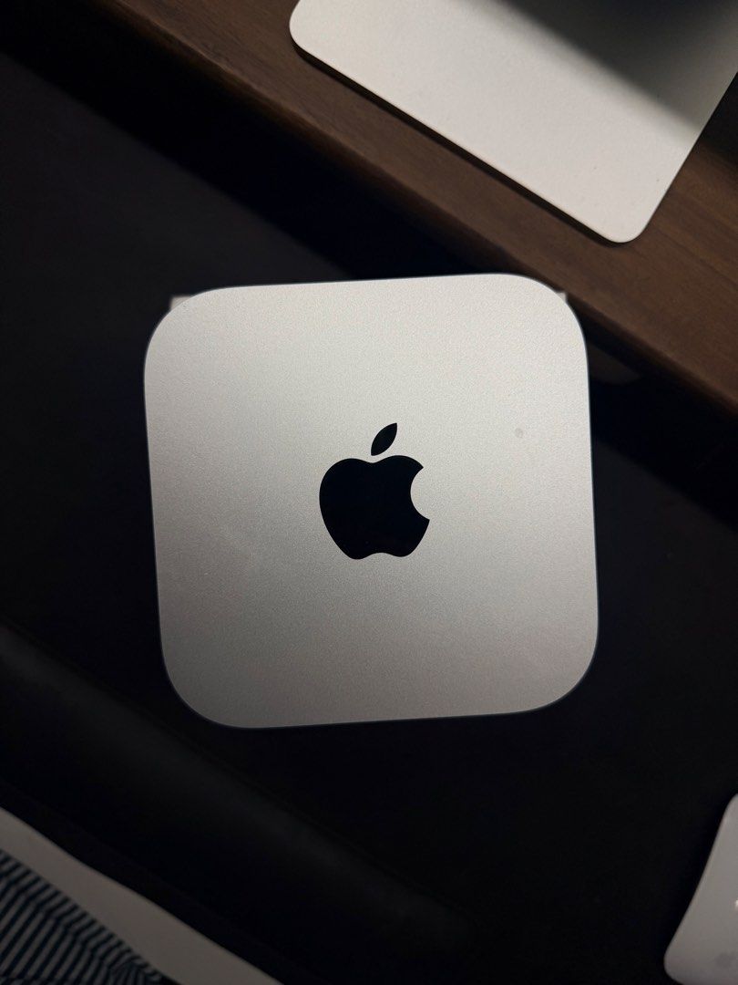 Apple Mac mini M6 (2026) (Category: Desktops) located in Pasig City. Submitted by metrojuan (Listing ID 1469246267, Image 3). Description: Price: ₱61,900 Selling my Apple Mac mini M6 (2026), purchased brand new from the official Apple Store in Calgary, Canada, on September 26, 2026. Only used once for initial testing and never used again. Practically brand new! Specifications: • Apple M6 Chip • 12 Core CPU • 12 Core GPU • 16GB Unified Memory • 25