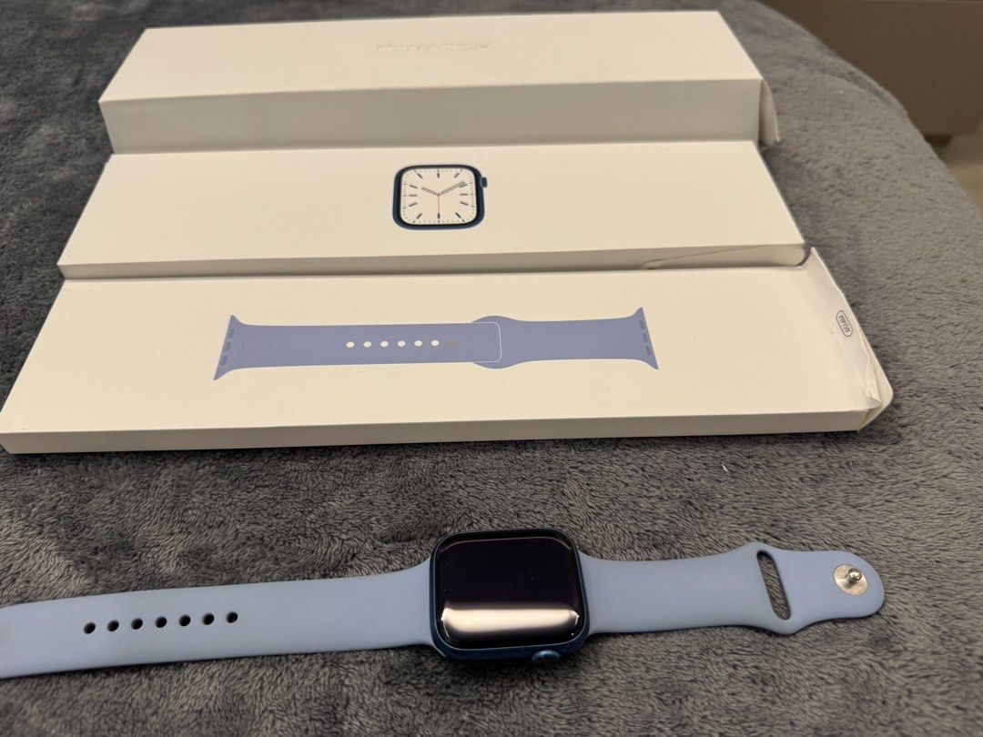 Apple watch series 7 45mm (Category: Wearables & Smart Watches) located in Taguig. Submitted by sqaumejada (Listing ID 1469216218, Image 1). Description: pick up in bgc.