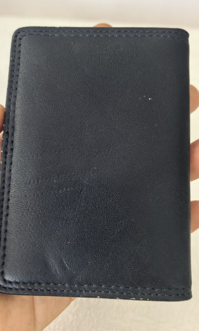 Aquascutum card holder (Category: Wallets & Card holders) located in Tuguegarao City. Submitted by zenphoenix-7ad615 (Listing ID 1469185330, Image 2). Description: Quality card holder.
