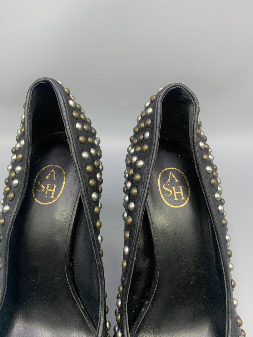 ASH PARIS FULL STUDS LEATHER HEELS (Category: Heels) located in Bulacan. Submitted by ridersthrift_ph (Listing ID 1469222946, Image 2). Description: Lightly Used Authentic Size 38 Check flicks for details Gcash or Bank Payment Bulacan 📍.