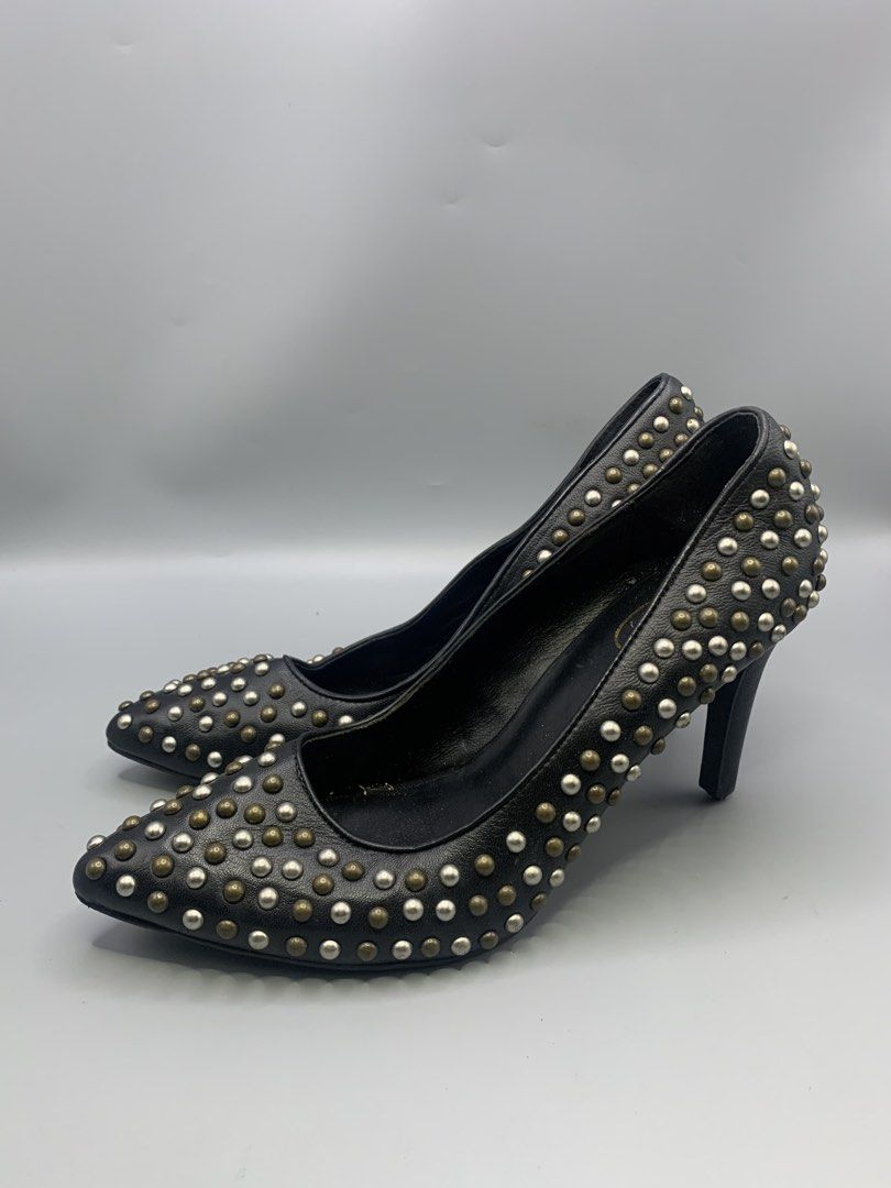 ASH PARIS FULL STUDS LEATHER HEELS (Category: Heels) located in Bulacan. Submitted by ridersthrift_ph (Listing ID 1469222946, Image 3). Description: Lightly Used Authentic Size 38 Check flicks for details Gcash or Bank Payment Bulacan 📍.