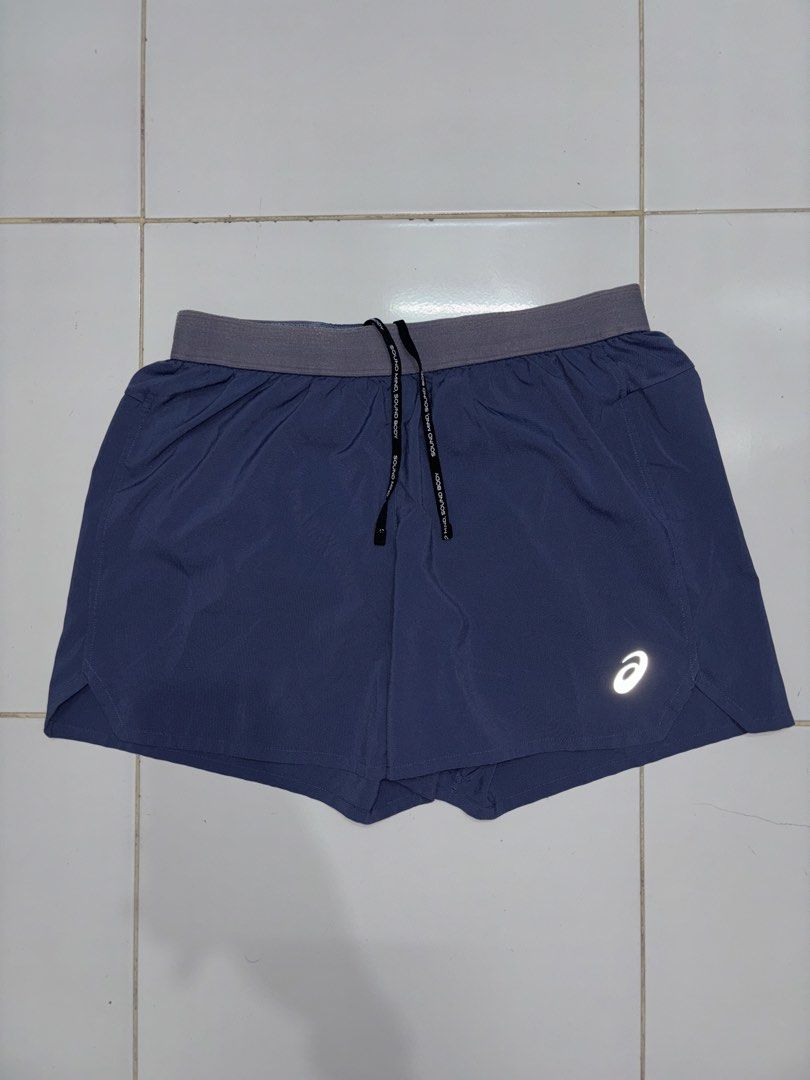 Asics running short (Category: Shorts) located in Manila. Submitted by Caps4everyone (Listing ID 1469240693, Image 2). Description: For sale only Price: 750 Size: large Location: caloocan Shipping: lbc and lalamove Pm for sure buyer only.