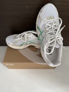 Asics Hypersync, Women's Fashion, Footwear, Sneakers on Carousell