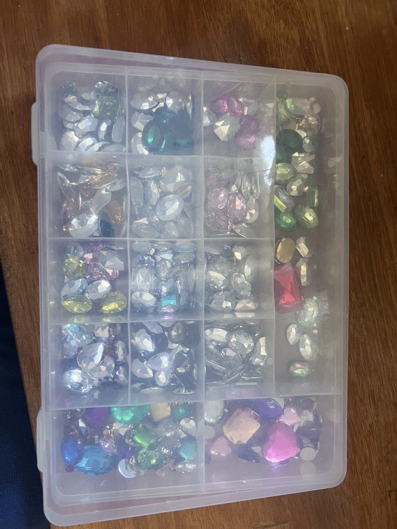Assorted gems with organized box (Category: Accessory Holder, Box & Organizers) located in Zamboanga. Submitted by lcomprendio26013 (Listing ID 1469163681, Image 3). Description: 2 👁PLEASE READ THE DESCRIPTION BEFORE YOU ORDER OR CHAT ME👍 multi-compartment plastic organizer box 📢pay today,ship out tomorrow 📢All picture posted are actual item that will you get 📢📢pg hnd aq makarply dto sa carousel paki messge aq sa peysbuk SEARCH LZ FIGURE AN