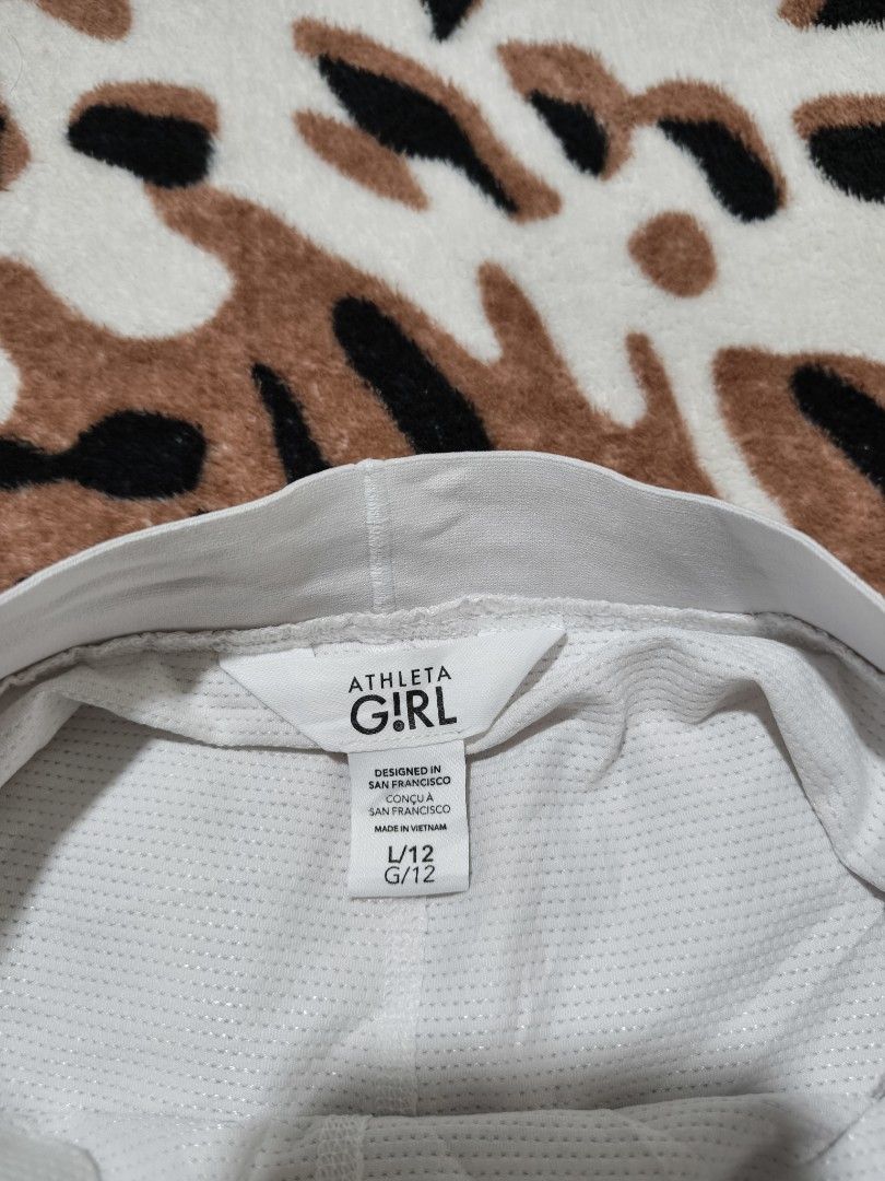 ATHLETA GIRL FIT TO SMALL (Category: Skirts) located in Manila. Submitted by gelove.thrift (Listing ID 1469302313, Image 2). Description: .