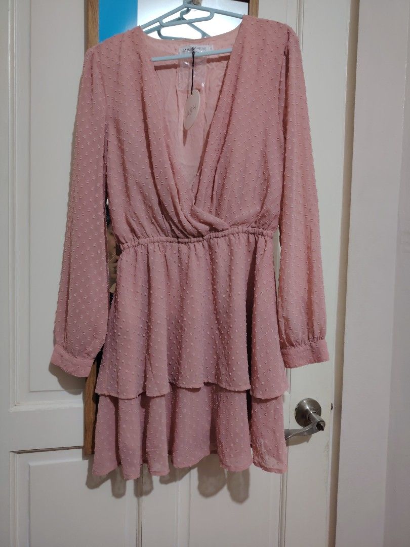 Atmos & Here Swiss Dot Mini Dress Size 8 (Category: Dresses) located in Mandaluyong City. Submitted by jnmagwho (Listing ID 1469167673, Image 2). Description: Atmos & Here old rose swiss dot fabric deep surplice neckline mini dress Size 8 (Medium) Ganda neto but it is now very short for me and I cannot wear it while running around with kids. 😅.