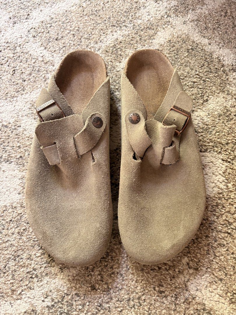 Auth Preloved Birkenstock Boston Clogs (Category: Slippers and slides) located in Paranaque City. Submitted by silentstone.dolphin (Listing ID 1469190637, Image 1). Description: Suede Leather.. Taupe Color.. Soft Footbed.. Brass Buckle.. Size 39N.. Clean&Ready to Wear✅ Super Nice in Actual😍.