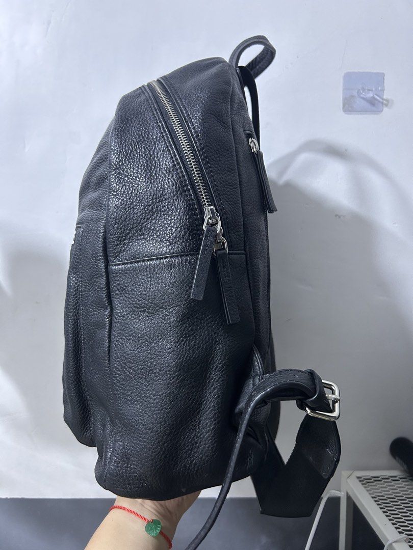 Authentic ANNE KLEIN BACKPACK (Category: Luxury Bags & Wallets) located in Manila. Submitted by ekailacerna (Listing ID 1469314112, Image 2). Description: .
