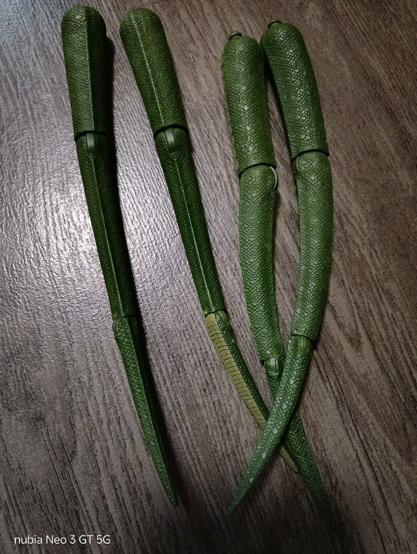 Authentic (BAF) tail pieces Lizard (Category: Action & Battle Toys) located in Mabalacat. Submitted by babyjamil1919 (Listing ID 1469165505, Image 1). Description: 200 each.