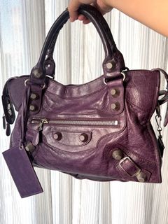 (Category: ) located in . Submitted by bagaholic_manila (Listing ID 1469264477, Image 1). Description: .