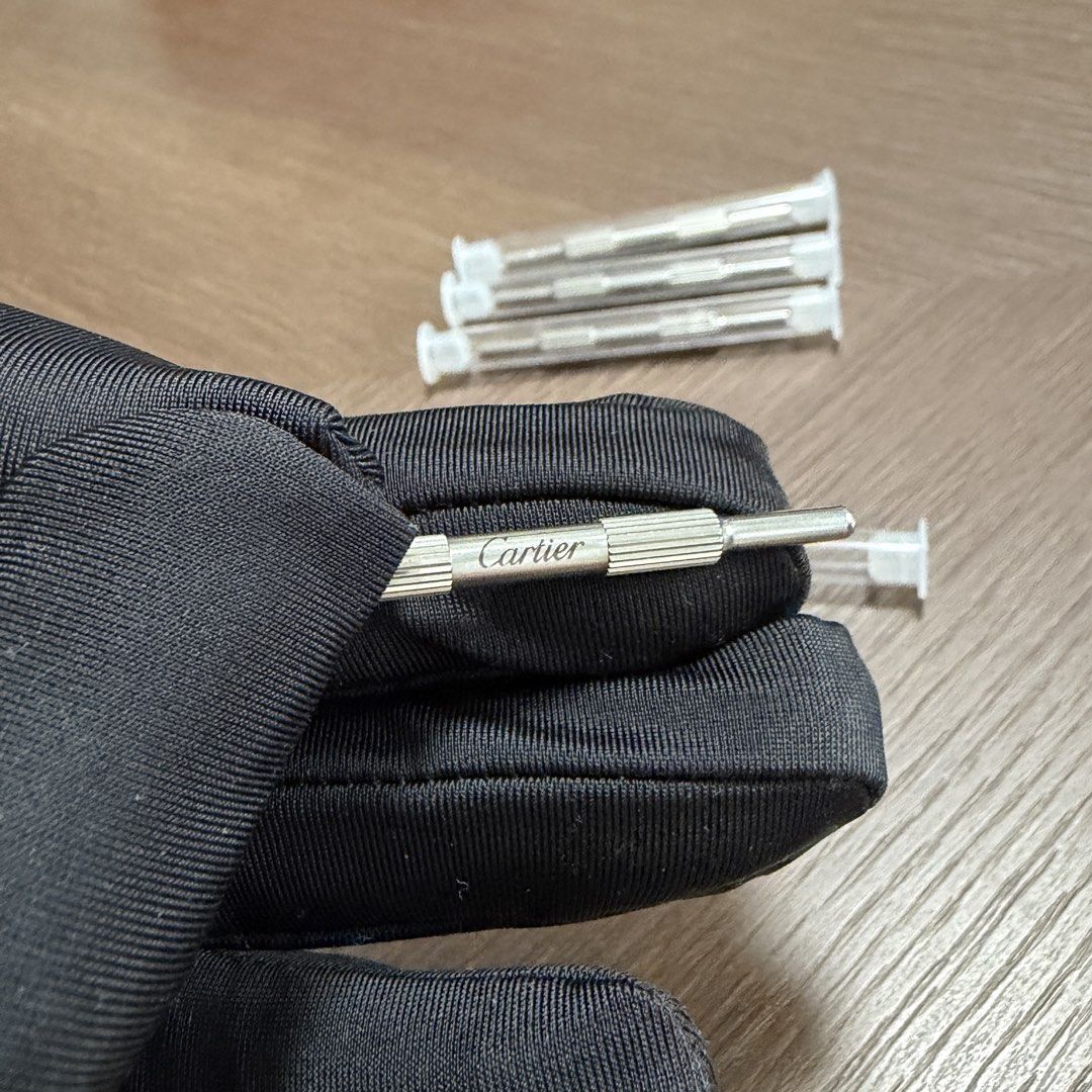 authentic Cartier Watch Pin Pusher / Link Removal Tool (Category: Accessory Holder, Box & Organizers) located in Manila. Submitted by noah.kock1914 (Listing ID 1469238834, Image 2). Description: Brand New & Unused. Price listed is for 1 PC only - Original Cartier watch strap / bracelet changing screwdriver tool - Perfect for adjusting watch links or straps - Guaranteed Authentic Feel free to send a message if you have any questions! .