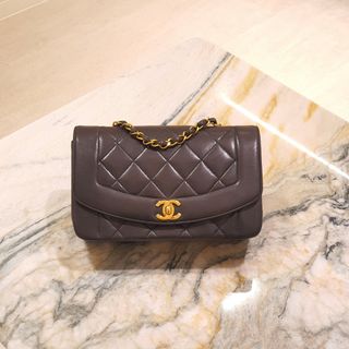 (Category: ) located in . Submitted by luxurydesignerbrands (Listing ID 1469292865, Image 1). Description: .