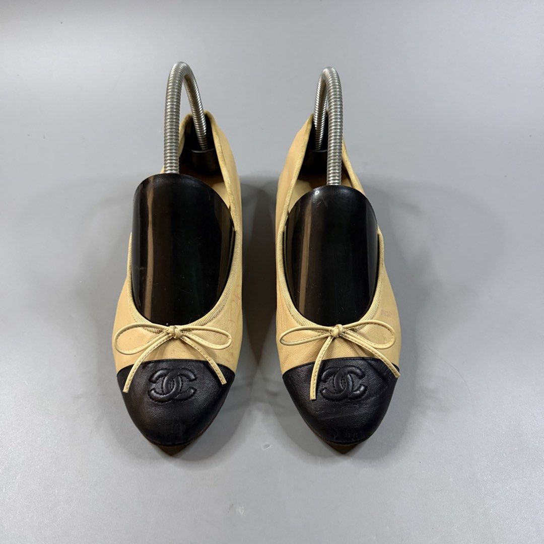 (Authentic) Chanel - CC Cap Toe Ballet Flats Lambskin Beige (Category: Flats & Sandals) located in Paranaque City. Submitted by millennial_goodz (Listing ID 1469302036, Image 2). Description: WTS (Authentic) Chanel - CC Cap Toe Ballet Flats Lambskin Beige Size 37 1/2 Very good condition Flaw: Minimal toe scratches and dirts only Authentic 100% DM.