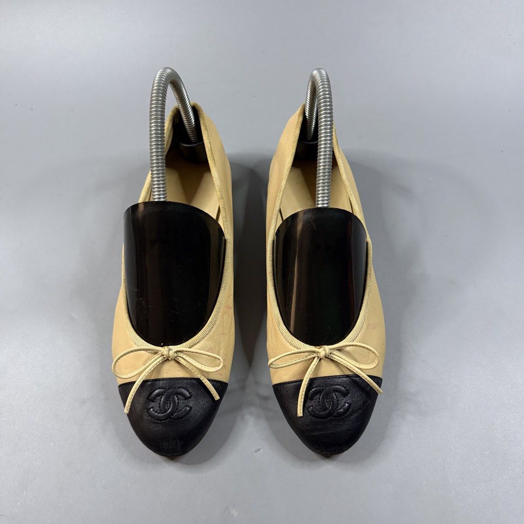 (Authentic) Chanel - CC Cap Toe Ballet Flats Lambskin Beige (Category: Flats & Sandals) located in Paranaque City. Submitted by millennial_goodz (Listing ID 1469302036, Image 3). Description: WTS (Authentic) Chanel - CC Cap Toe Ballet Flats Lambskin Beige Size 37 1/2 Very good condition Flaw: Minimal toe scratches and dirts only Authentic 100% DM.