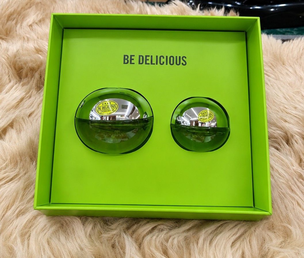 Authentic DKNY Delicious (Category: Fragrance & Deodorants) located in La Trinidad. Submitted by designerluxeshop (Listing ID 1469209022, Image 1). Description: Brand-new DKNY delicious gift set, 💯% original, in excellent condition, free shipping, message me if interested, delivery is ready onhand.