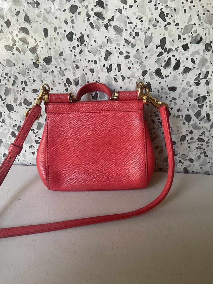 Authentic Dolce & Gabbana mini sicily (Category: Luxury Bags & Wallets) located in Davao. Submitted by baghunterluxxe (Listing ID 1469386476, Image 2). Description: Rare to find Rank A .