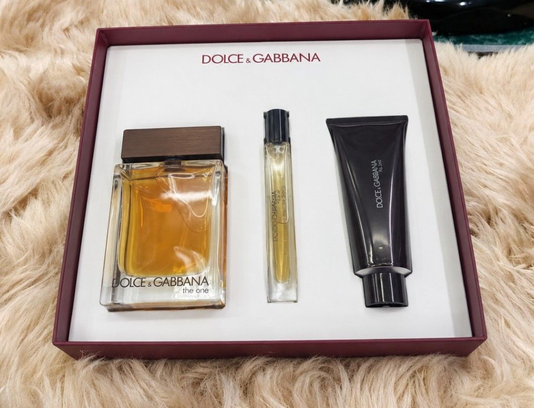 Authentic Dolce and Gabbana Gift The One Set (Category: Fragrance & Deodorants) located in La Trinidad. Submitted by designerluxeshop (Listing ID 1469056915, Image 2). Description: Brand-new Dolce and Gabbana the one gift set, 💯% original, in excellent condition, shipping is free, message us if interested, delivery is ready onhand.