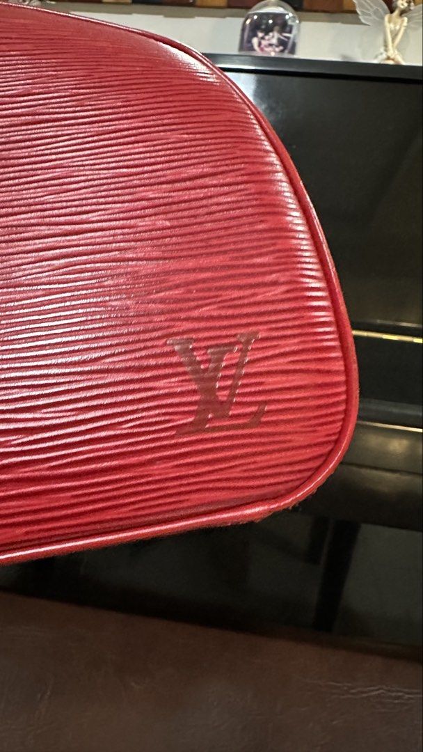 Authentic Louis Vuitton LV Epi Red Hand Bag (Category: Luxury Bags & Wallets) located in Las Pinas. Submitted by marshmallowmax (Listing ID 1469293025, Image 3). Description: Guaranteed Authentic! Slightly used like 9/10 condition. No flaws. With dustbag.