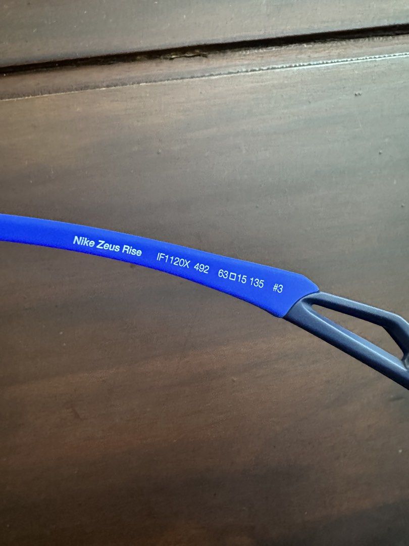 Authentic Nike Sunglasses (Category: Sunglasses & Eyewear) located in Quezon City. Submitted by nej_20 (Listing ID 1469214001, Image 3). Description: Original Sunglasses 💯 Brandnew 💯 Fixed Price ‼️ It comes in a ziplock bag with a leaflet included. What you see is what you get. 📍 Quezon City.
