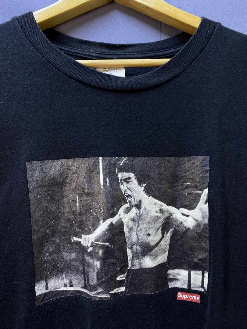 AUTHENTIC SUPREME x BRUCE LEE (Category: Tshirts & Polo Shirts ) located in Makati City. Submitted by drip.poww (Listing ID 1469335001, Image 3). Description: - Authentic Supreme - Color: Black - Size: Large - Dimes: 22x28 - Authentic - Excellent condition - Need wash, fresh from bale - Material: 100% Cotton Please don’t expect too much—these are thrifted (ukay) items. 😊 !!STILL NEGOTIABLE!!.
